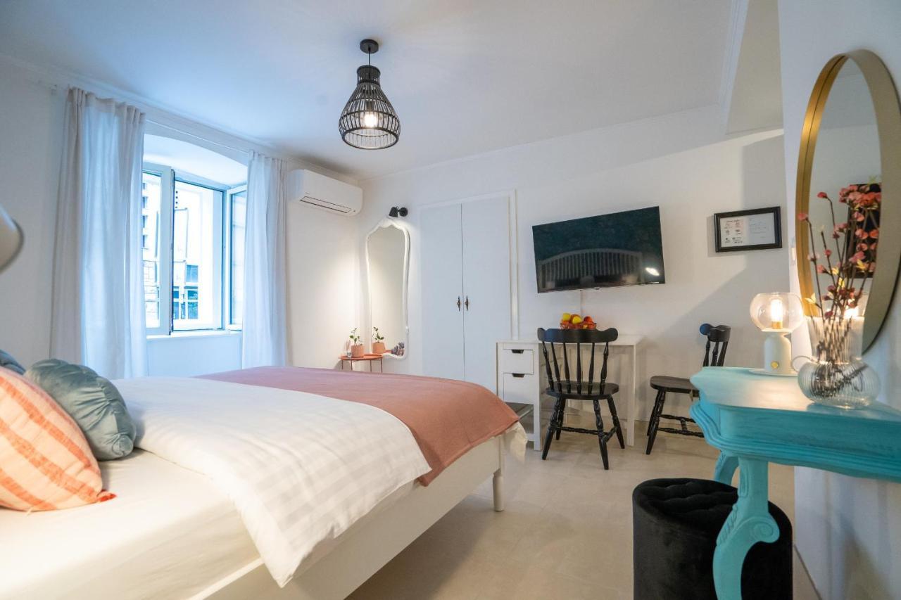 Vincent Studio Apartment Rijeka Exterior photo